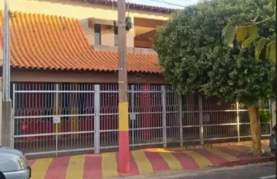 Casa com 6 quartos para alugar na Rua Santo Antônio, Centro, Mirassol