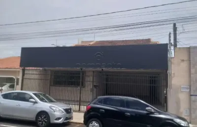 Casa com 3 quartos para alugar na Rua Dezoito de Setembro, Vila Fioresi, São José do Rio Preto