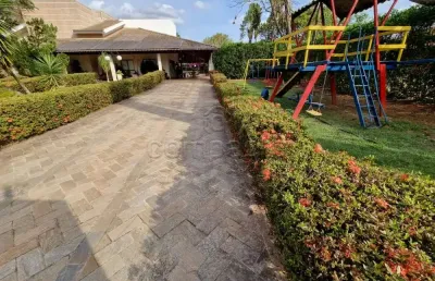 Casa em condomínio fechado com 3 quartos para alugar na Rod  Assis Chateaubriand, Zona Rural, Guapiaçu