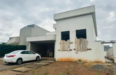 Casa 3 suítes em excelente localização no condomínio