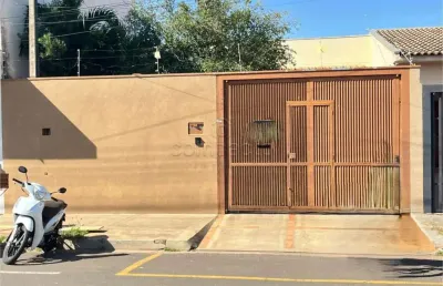 Casa com 3 quartos à venda no Centro, Mirassol 