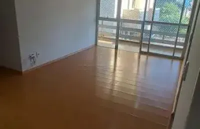 Apartamento à venda com 3 quartos no condomínio dos pássaros