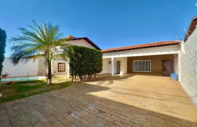 Casa com 3 quartos para alugar na Rua Jamil Barbar Cury, Jardim Tarraf II, São José do Rio Preto