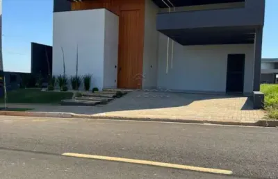 Casa com 3 suítes e piscina à venda - condomínio quinta do lago ii
