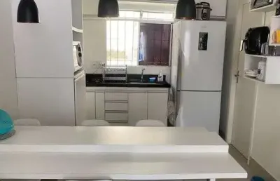 Excelente apartamento todo reformado, móveis modulados, porcelanato.