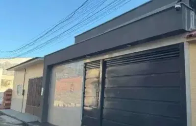 Térrea para venda possui 184 metros quadrados com 2 quartos