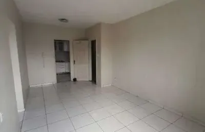 Imóvel para aluguel possui 70 metros quadrados com 2 quartos em campina - belém - pa