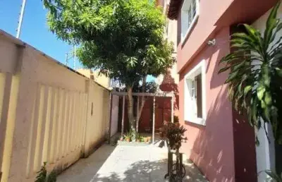 Casa comercial somente para área de restaurante no bairro cidade velha.