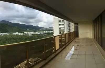 Apartamento de 217 metros quadrados no bairro barra da tijuca com 4 quartos