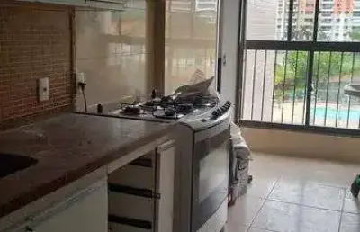 Apartamento para venda tem 95 metros quadrados com 2 quartos na barra da tijuca