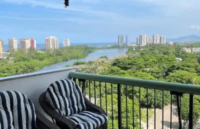 Apartamento 105 metros 3 quartos e dependência completa no parque das rosas