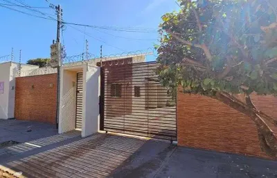 Casa 2 quartos 1 suíte condomínio villa das torres no bairro santa cruz - cuiabá - mt