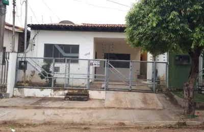 Casa com 3 quartos à venda na Rua Poxoréo, 1352, Centro, Rondonópolis