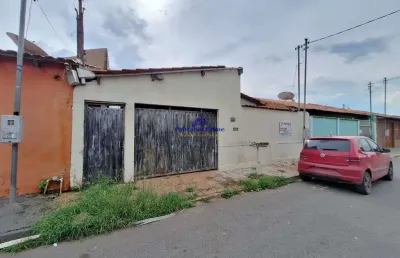 Casa para venda no bairro petrópolis prox. ifmt, novo fórum de várzea grande.