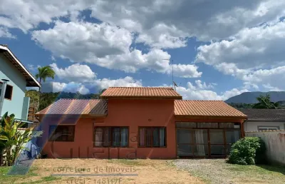Ubatuba, horto - condomínio ubatuba country, edícula com 01 dormitório, terreno de 450 m2.
