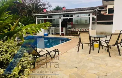 Ubatuba, horto - condomínio villas, casa com 04 dormitórios, sendo 02 suítes e área de lazer.
