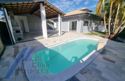 Ubatuba, horto - condomínio ubatuba country, casa com 03 suítes e área de lazer.
