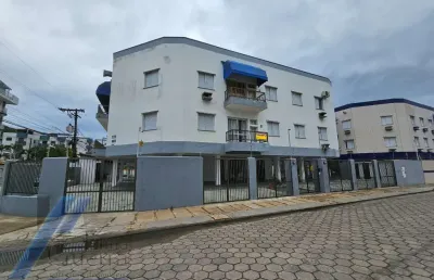 Ubatuba, praia grande - apartamento com 02 dormitório a 300 metros do mar.