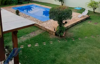 Ubatuba, itaguá - casa sobrado em bairro nobre de com 03 suítes e área de lazer.
