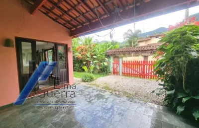 Ubatuba, ressaca - casa   com 03 dormitorios sendo 01 suite, terreno de 450 m2, documentado.
