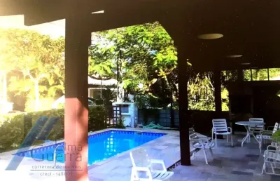 Ubatuba - condominio pedra verde, lazaro - linda casa com 06 suites e area de lazer a 100 metros do mar..