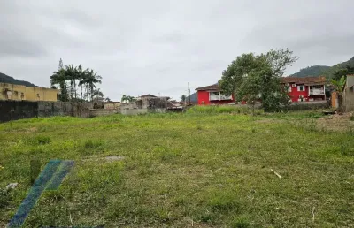 Ubatuba, lázaro - terreno com 2.932 m2, documentação de escritura, a 100 metros da praia.