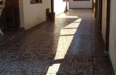 Ubatuba, itaguá - casa de 02 dormitórios (01 suíte), com terreno de 300 m2 e edicula com 02 quartos.
