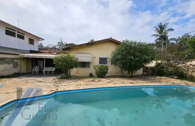 Ubatuba, praia do tenório - belíssima casa de esquina com 602m², com área de lazer, a 150 metros da praia.