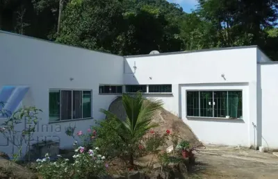 Ubatuba, sertão ubatumirim - área com 22.000 mts2 e área construida de 202 m2, com escritura.