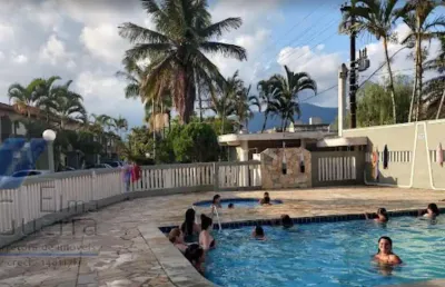 Ubatuba, itaguá - apartamento com 02 dormitório e área de lazer, próximo a praia grande.