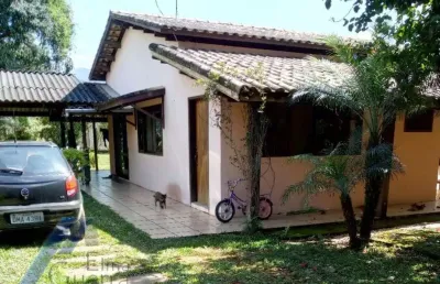 Ubatuba, jardim carolina - casa com 714 m2 de terreno e área construída de 150m2, documentado.