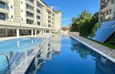 Ubatuba, itaguá - apartamento com 02 dormitórios, sendo 01 suíte, área de lazer completa.