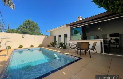 Linda casa  condominio fechado 3 suites-  jose veloso imoveis  .