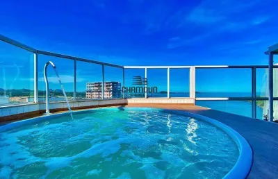Cobertura de 04 quartos, a venda na praia do morro em guarapari es