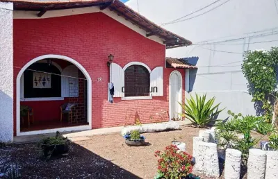 Casa de 2 quartos a venda na praia do morro, guarapari - es