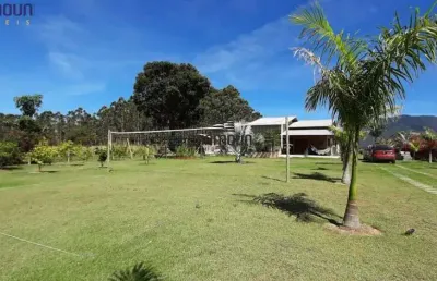 Chácara em guarapari, 4 quartos com piscina em andana