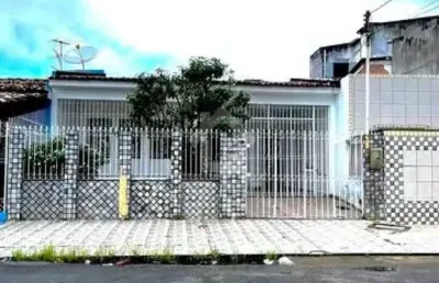 Casa com 4 quartos à venda na Avenida Maranhão, 123, Dezoito do Forte, Aracaju