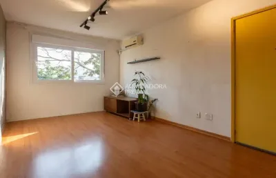 Apartamento com 2 quartos à venda na rua anita garibaldi, 56, mont serrat, porto alegre, 53 m2 por r$ 425.000