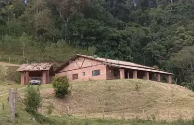 Chácara / sítio com 3 quartos à venda na Estrada Do Azevedo, Centro, Joanópolis