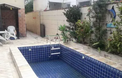 Casa com 3 quartos à venda na Rua Duque de Caxias, Campo Grande, Santos