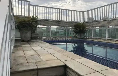 Cobertura com 5 suítes, piscina, churrasqueira, salão de jogos,