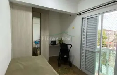 Sala, uma cozinha com armários planejados., dois quartos.