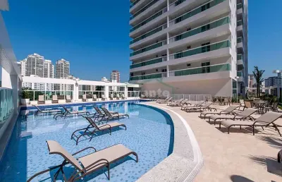 Apartamento impecável a venda em santos, na ponta da praia.