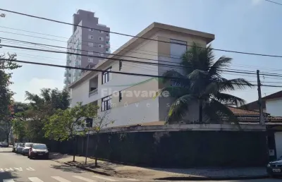 Prédio com 3 aptos., churrasqueira, piscina, 5 vagas.