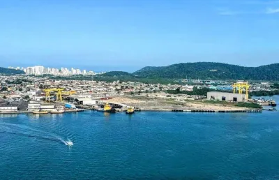 Apartamento 3 suítes, sensacional com vista para o mar.