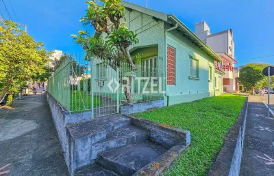 Casa comercial com 4 salas para alugar na Rua Osvaldo Aranha, 265, Pátria Nova, Novo Hamburgo