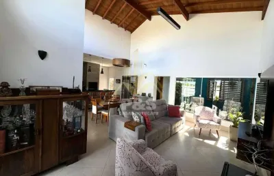 Casa mobiliada com 3 dormitórios, no jd tropical, moderna e confortável!