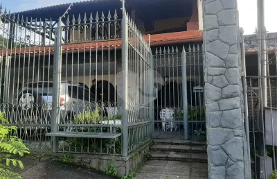 Casa com 6 quartos à venda na Papa Paulo Vi, Jardim Amália, Volta Redonda