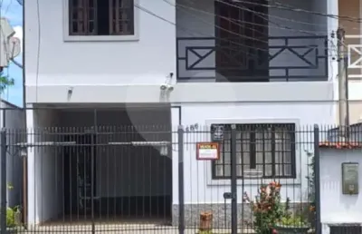 Casa com 4 quartos à venda em jardim belvedere - rj