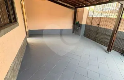 Casa com 2 quartos à venda na Jaraguá, Retiro, Volta Redonda